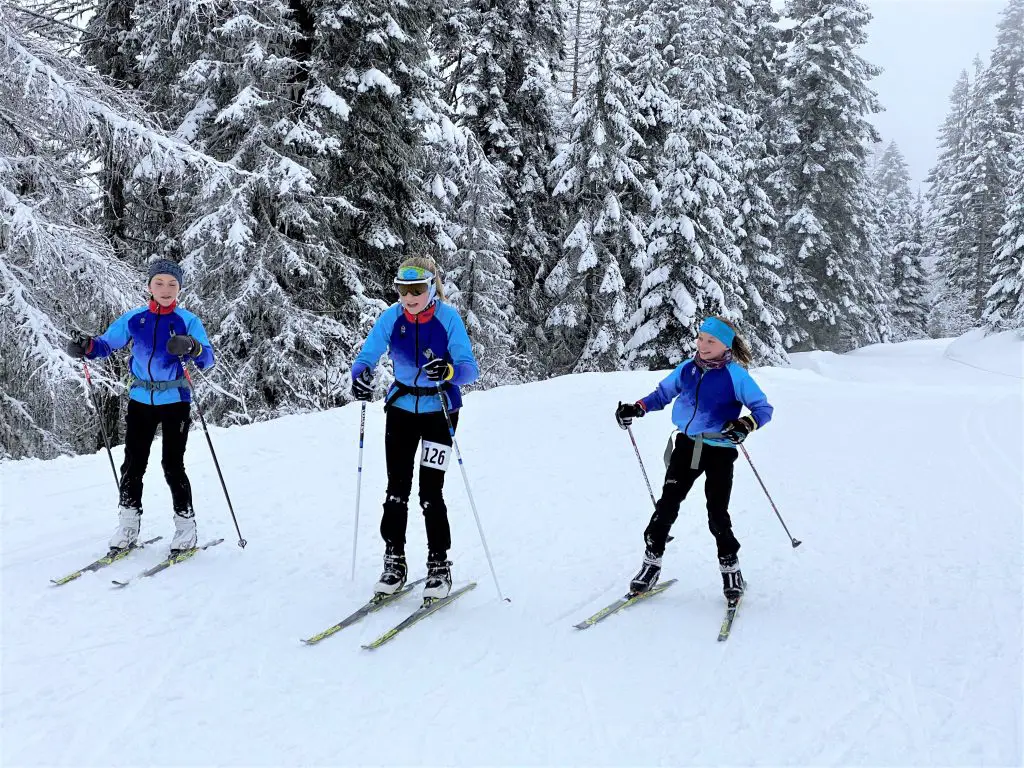 Kids cross-country skiing at Mt Spokane